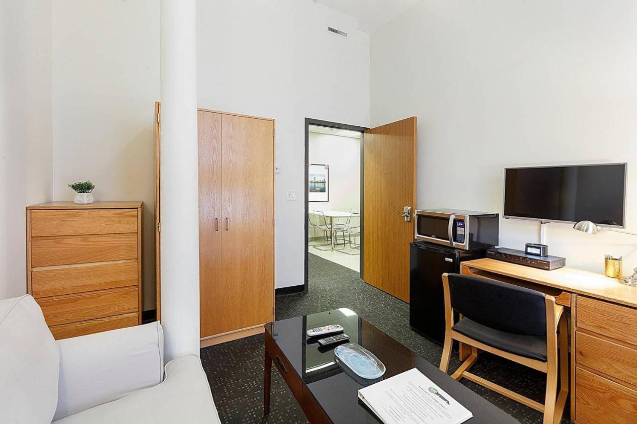 Studio Ready 4 Students & Traveling Professionals! 310 Lägenhet Boston Exteriör bild